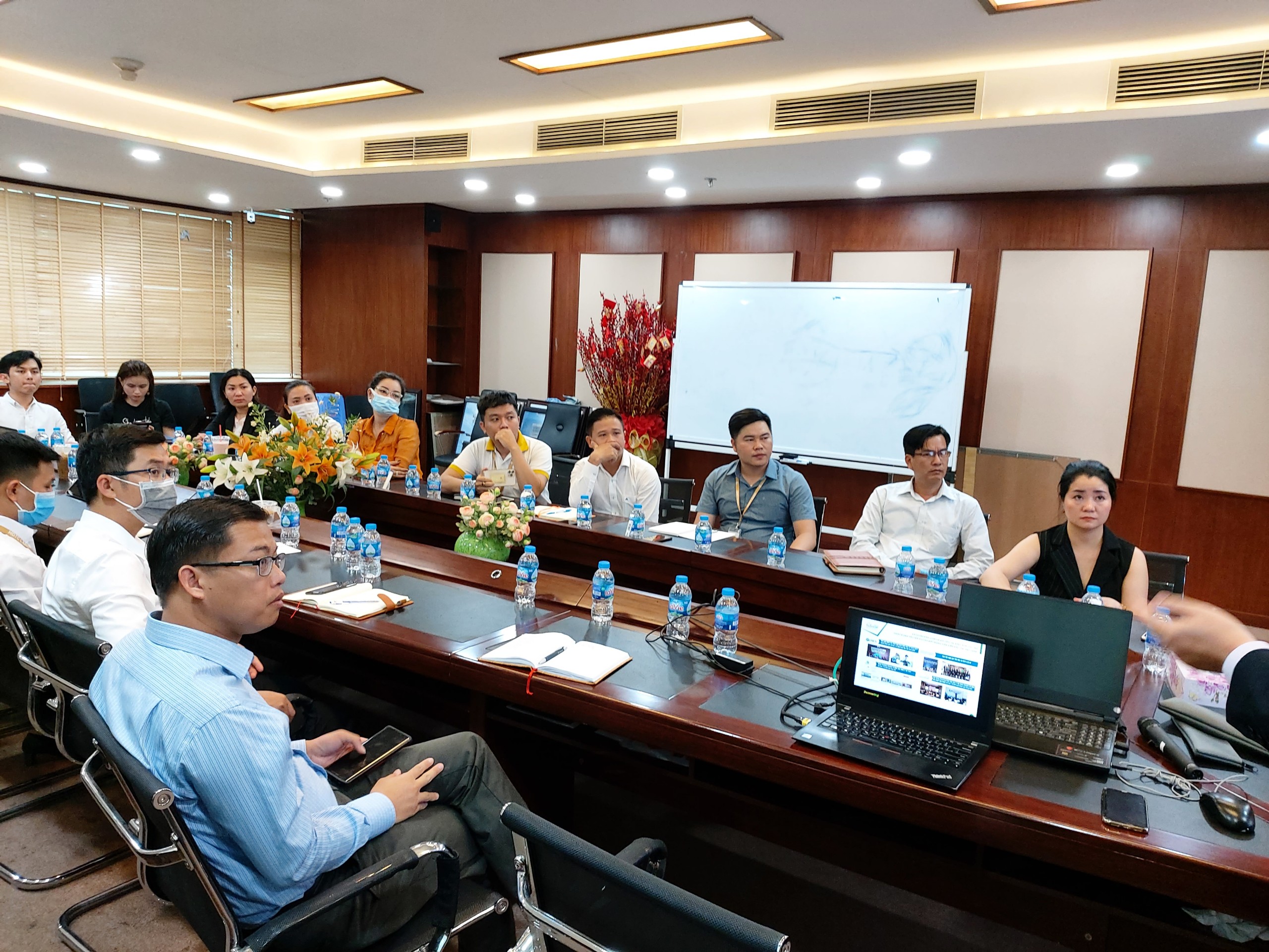 HDTC Land và Batdongsan.com.vn bàn kế hoạch hợp tác chiến lược
